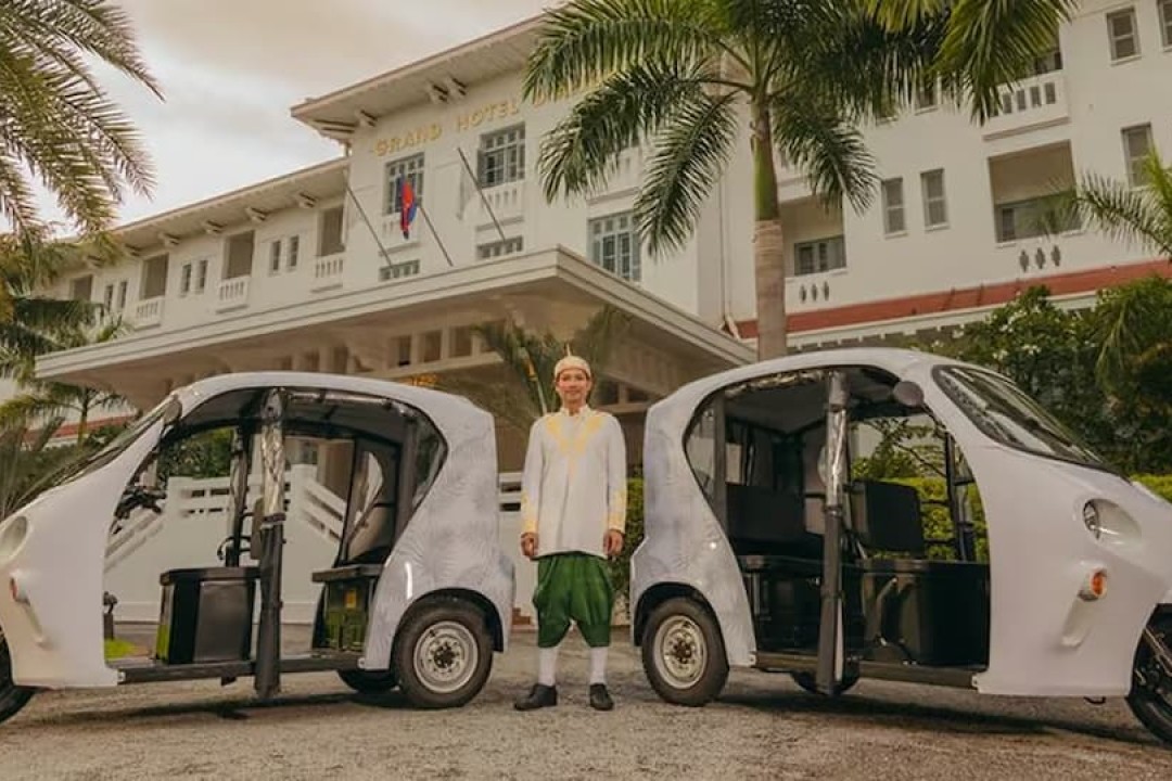 Raffles Grand Hotel d’Angkor Pushes For Sustainability By Rolling Out New New Electric Tuk-Tuks 