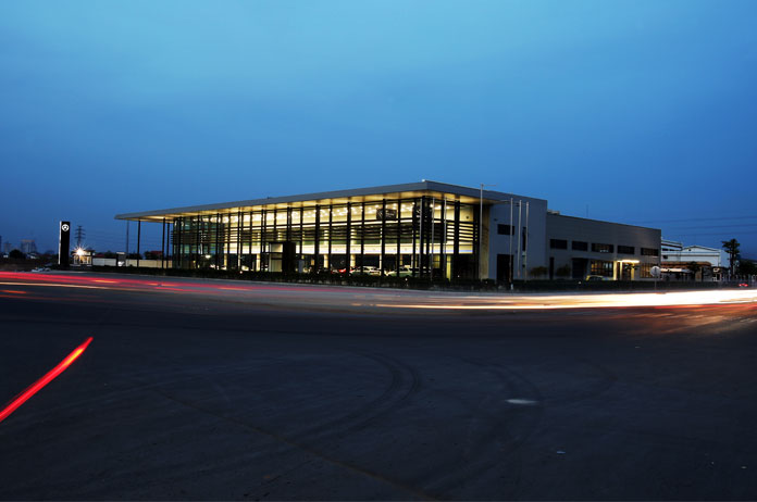 star-auot-mercedes-benz-dealership-phnom-penh-featured-image