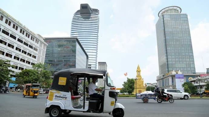 Domestic production of MVL's e-tuktuks to start in December - Khmer Times